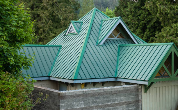 Best Roof Leak Repair  in Copiague, NY