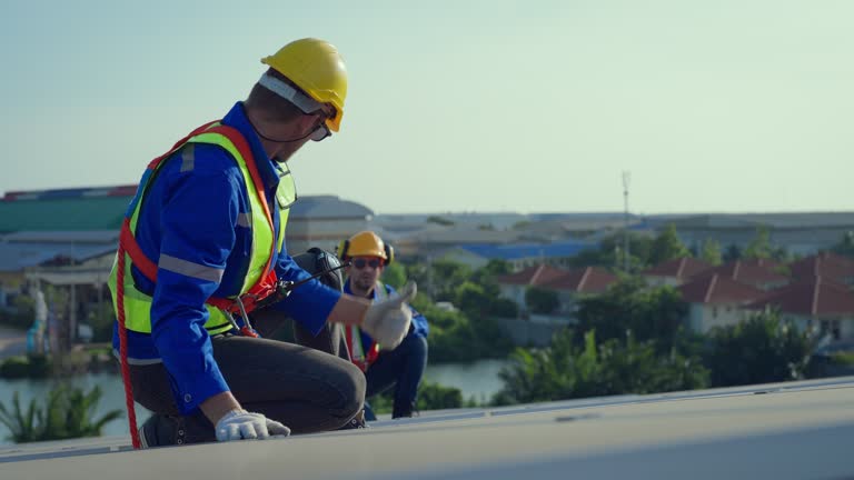 Best Roof Installation  in Copiague, NY